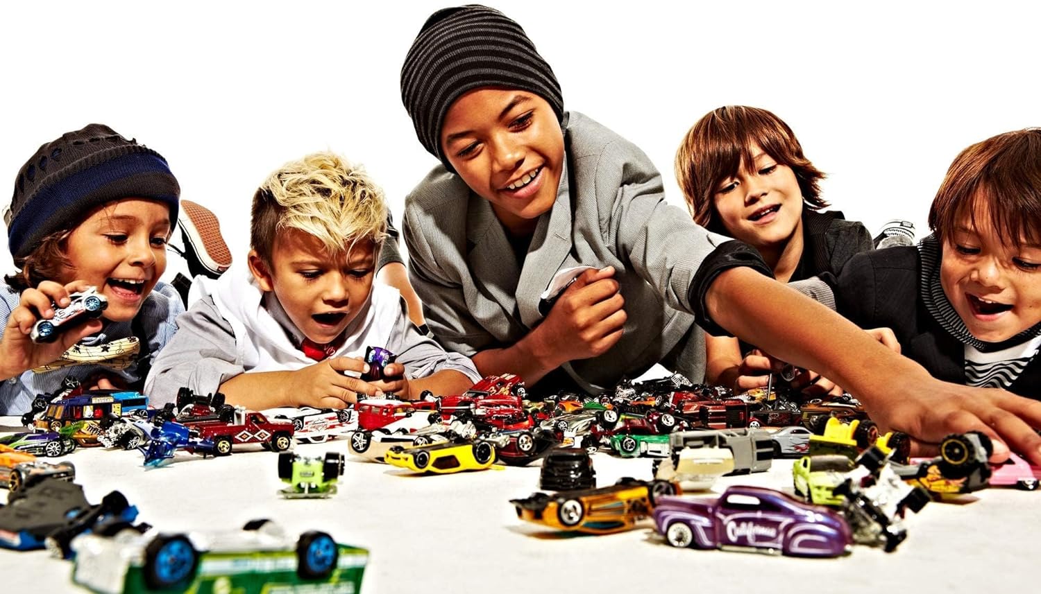 Hot Wheels City Juego De 5 Autos Escala 1:64